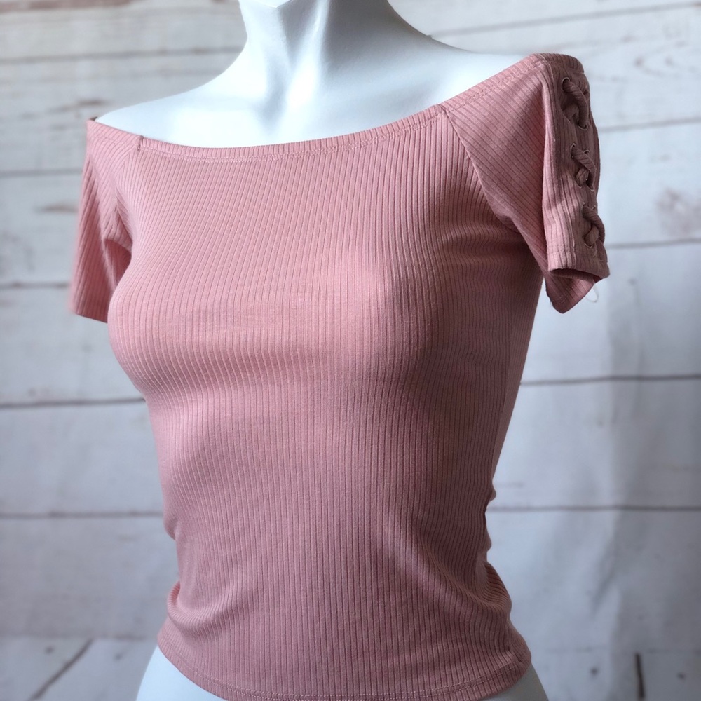 Off the shoulder top NWT